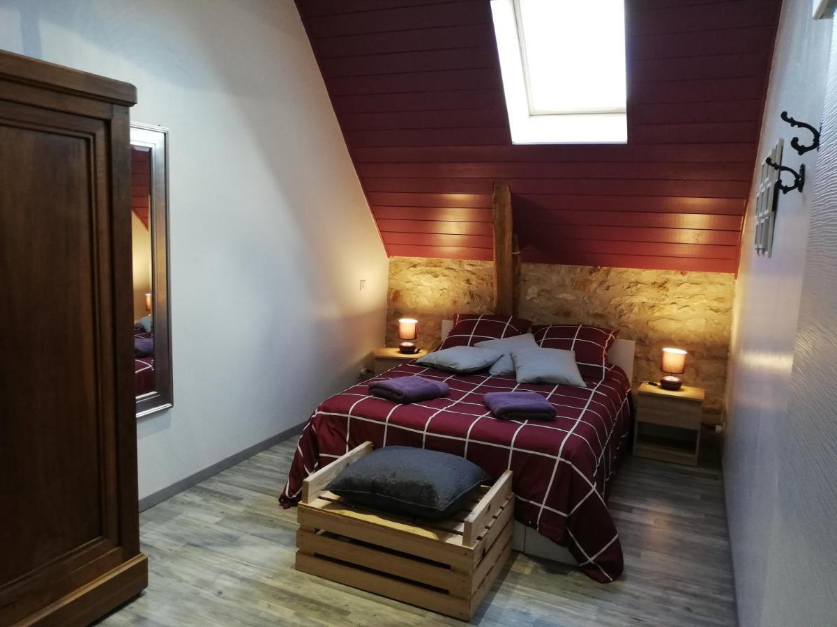 Le Puits De Garival Bed and Breakfast Tour-de-Faure Εξωτερικό φωτογραφία