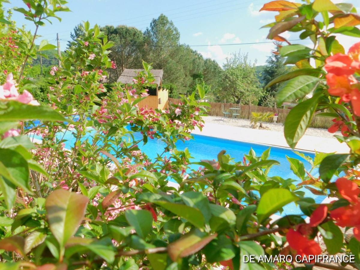 Le Puits De Garival Bed and Breakfast Tour-de-Faure Εξωτερικό φωτογραφία